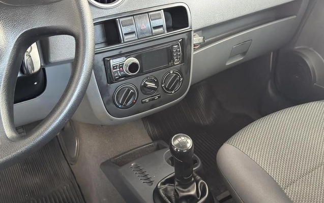 imagem-https://www.socarrao.com.br/sc-vehicle-images-prod/989175/1785855243485-7966459_19_B_6e849f60e7.jpeg