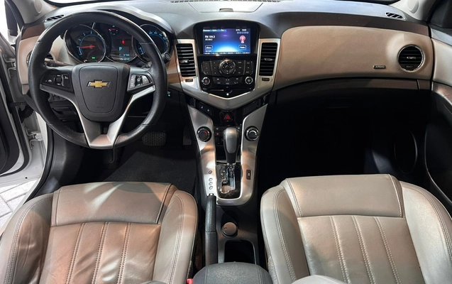imagem-https://www.socarrao.com.br/sc-vehicle-images-prod/989471/1775653503127-Ny5qcGVn.jpeg