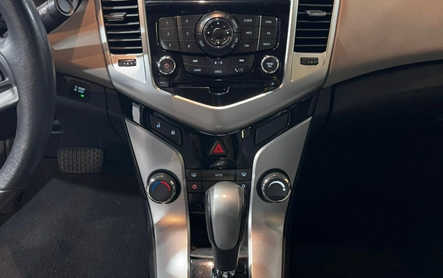 imagem-https://www.socarrao.com.br/sc-vehicle-images-prod/989471/1775653503326-OC5qcGVn.jpeg