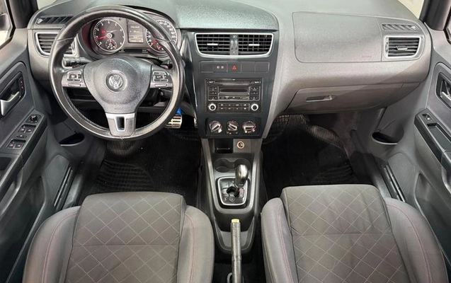 imagem-https://www.socarrao.com.br/sc-vehicle-images-prod/989504/1787696553987-7944792_19_B_eafae2e626.jpeg