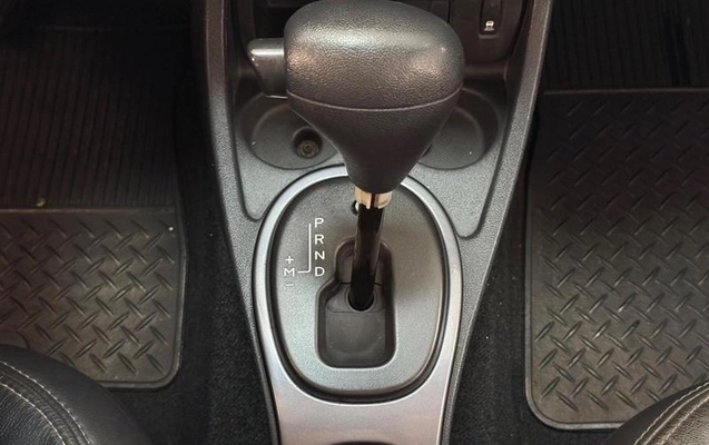 imagem-https://www.socarrao.com.br/sc-vehicle-images-prod/989557/1787696162123-7967011_3_B_b8dc740112.jpeg