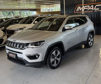 Jeep Compass 2017 Prata — foto 1 de 3