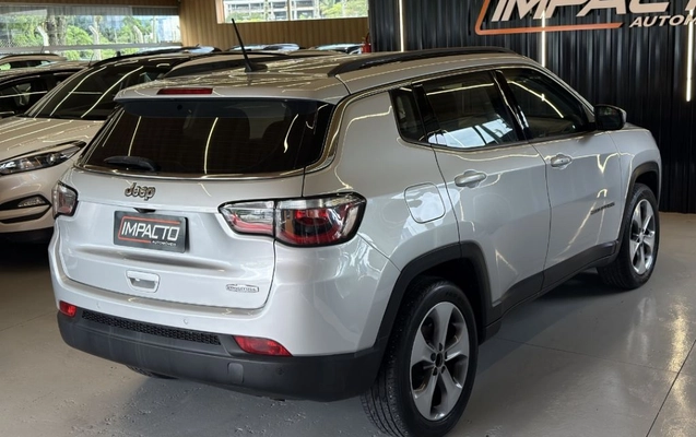 imagem-https://www.socarrao.com.br/sc-vehicle-images-prod/989565/1789040764870-gb-51e9046.jpg