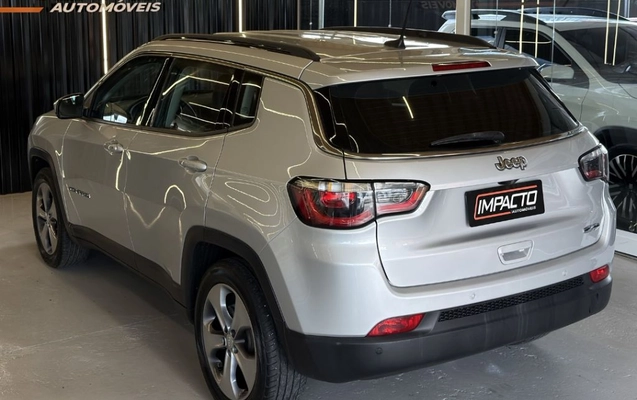 imagem-https://www.socarrao.com.br/sc-vehicle-images-prod/989565/1789040764871-gb-a6230e0.jpg