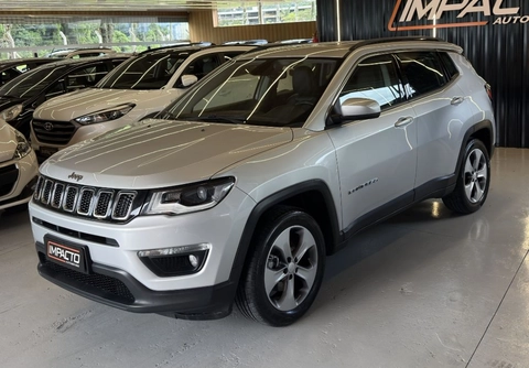 Jeep Compass 2017 Prata — foto 1 de 3