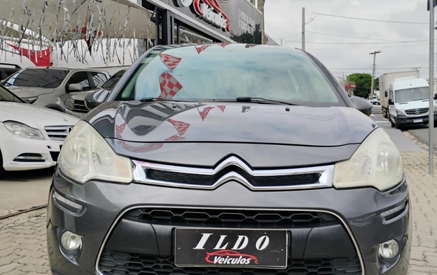 imagem-https://www.socarrao.com.br/sc-vehicle-images-prod/989587/1775655890730-My5qcGVn.jpeg