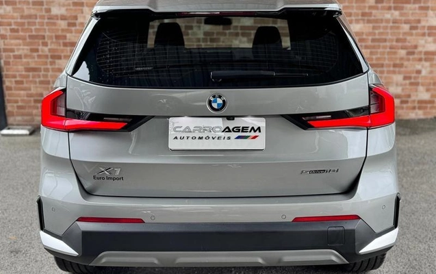 imagem-https://www.socarrao.com.br/sc-vehicle-images-prod/989613/1787605726201-7972090_5_B_16d3cc1a8c.jpeg