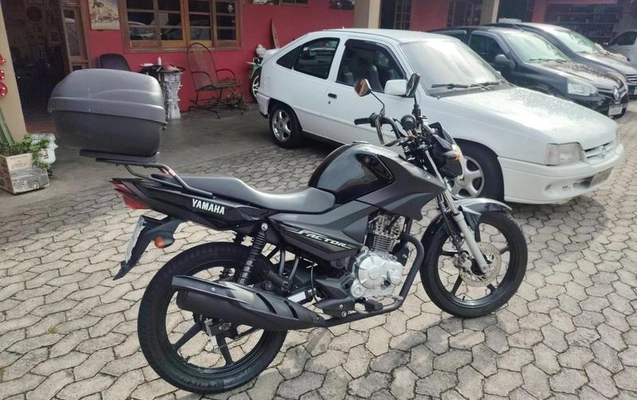 imagem-https://www.socarrao.com.br/sc-vehicle-images-prod/989690/1775658964910-7971028_7_B_30a57d9a86.jpeg