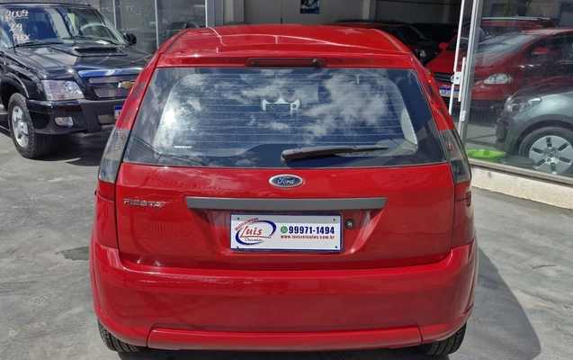 imagem-https://www.socarrao.com.br/sc-vehicle-images-prod/989817/1775660156213-Ni5qcGVn.jpeg
