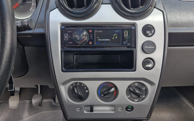 imagem-https://www.socarrao.com.br/sc-vehicle-images-prod/989817/1775660157819-MTYuanBlZw.jpeg