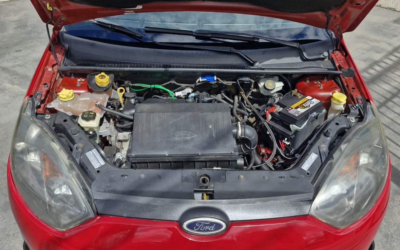 imagem-https://www.socarrao.com.br/sc-vehicle-images-prod/989817/1775660158442-MjMuanBlZw.jpeg