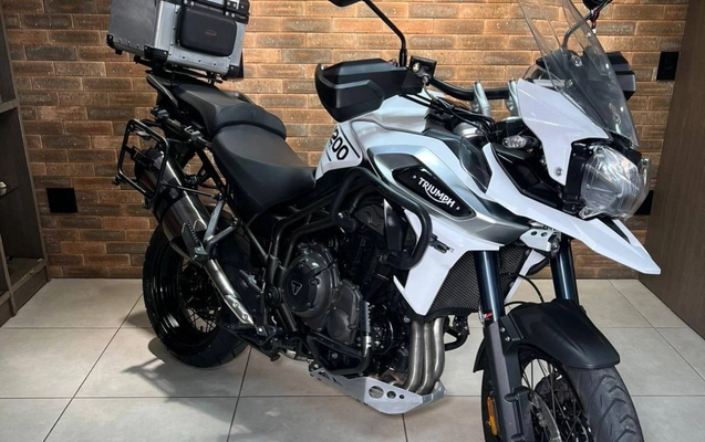imagem-https://www.socarrao.com.br/sc-vehicle-images-prod/989867/1789581506769-a45bcf2d853f40d499cd81f0cd0d939e_1775828415285.jpeg