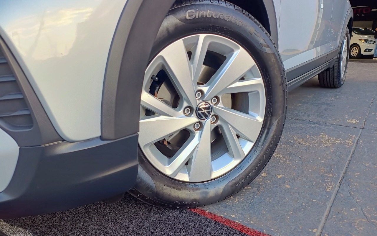 imagem-https://www.socarrao.com.br/sc-vehicle-images-prod/990340/1775672323280-VlcgTklWVVMgMS4wIDIwMCBUU0kgVE9UQUwgRkxFWCBDT01GT1JUTElORSAyMDIxIFBSQVRBIDE4LmpwZw.jpg