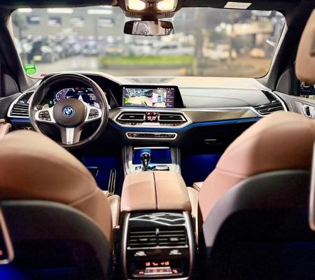imagem-https://www.socarrao.com.br/sc-vehicle-images-prod/990388/1788875437205-7961107_21_B_27a4f8a124.jpeg