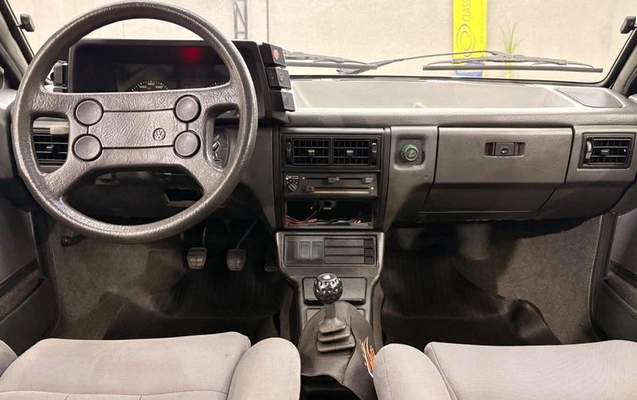 imagem-https://www.socarrao.com.br/sc-vehicle-images-prod/990574/1785274352524-7970127_15_B_2d8a90e401.jpeg