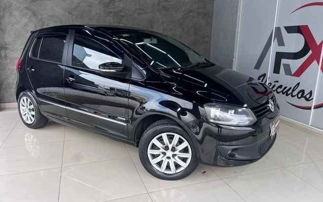 imagem-https://www.socarrao.com.br/sc-vehicle-images-prod/990681/1791909807792-7974458_3_B_1e859750a9.jpeg