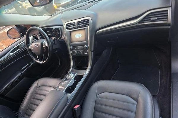 imagem-https://www.socarrao.com.br/sc-vehicle-images-prod/990780/1778157339514-7957916_5_B_fa07bdb90d.jpeg