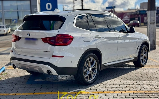 imagem-https://www.socarrao.com.br/sc-vehicle-images-prod/990786/1785588321254-z1UdSnTbNcmKDn2kzAzGnzVzY4YM6CxK.jpg