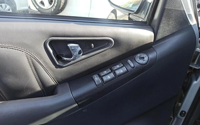 imagem-https://www.socarrao.com.br/sc-vehicle-images-prod/991003/1790352774900-7971201_8_B_26eba14759.jpeg
