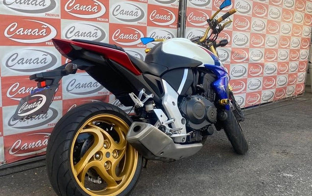 imagem-https://www.socarrao.com.br/sc-vehicle-images-prod/991133/1789166779388-7975193_3_B_dd1ff40153.jpeg