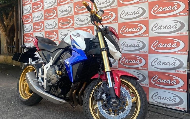 imagem-https://www.socarrao.com.br/sc-vehicle-images-prod/991133/1789166779392-7975193_3_B_531e5b852f.jpeg