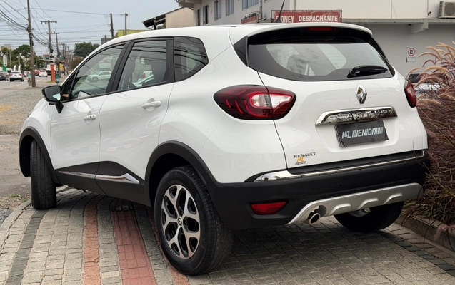 imagem-https://www.socarrao.com.br/sc-vehicle-images-prod/991788/1784746780423-0a140ec04fc84fe7a0ae37ddd243a24c_1775706587995.jpeg