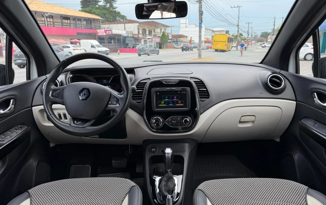 imagem-https://www.socarrao.com.br/sc-vehicle-images-prod/991788/1784746780427-83cee3c3ce8e4841af04bf495981545a_1775706594819.jpeg