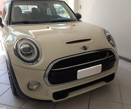 MINI COOPER 2019 Branco — foto 1 de 3