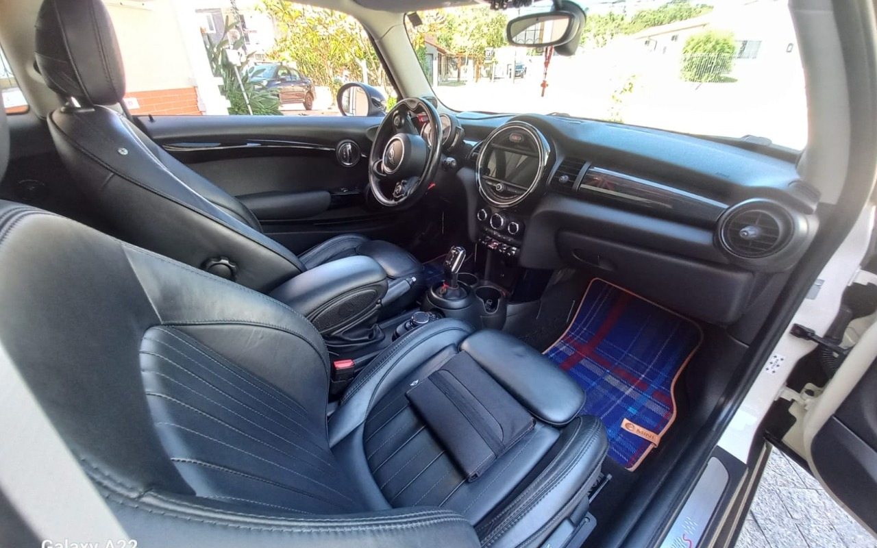 imagem-https://www.socarrao.com.br/sc-vehicle-images-prod/992059/1775734629475-V2hhdHNBcHAgSW1hZ2UgMjAyNi0wNC0wOSBhdCAwOC4yOS4wMi5qcGVn.jpeg