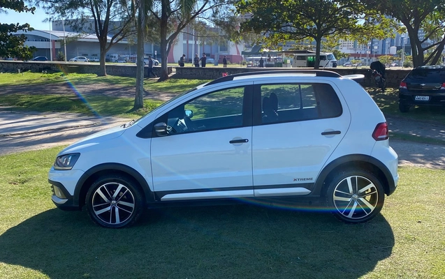 imagem-https://www.socarrao.com.br/sc-vehicle-images-prod/992214/1787770130489-003_7026d58933e189046fa803aa534cc860.jpg