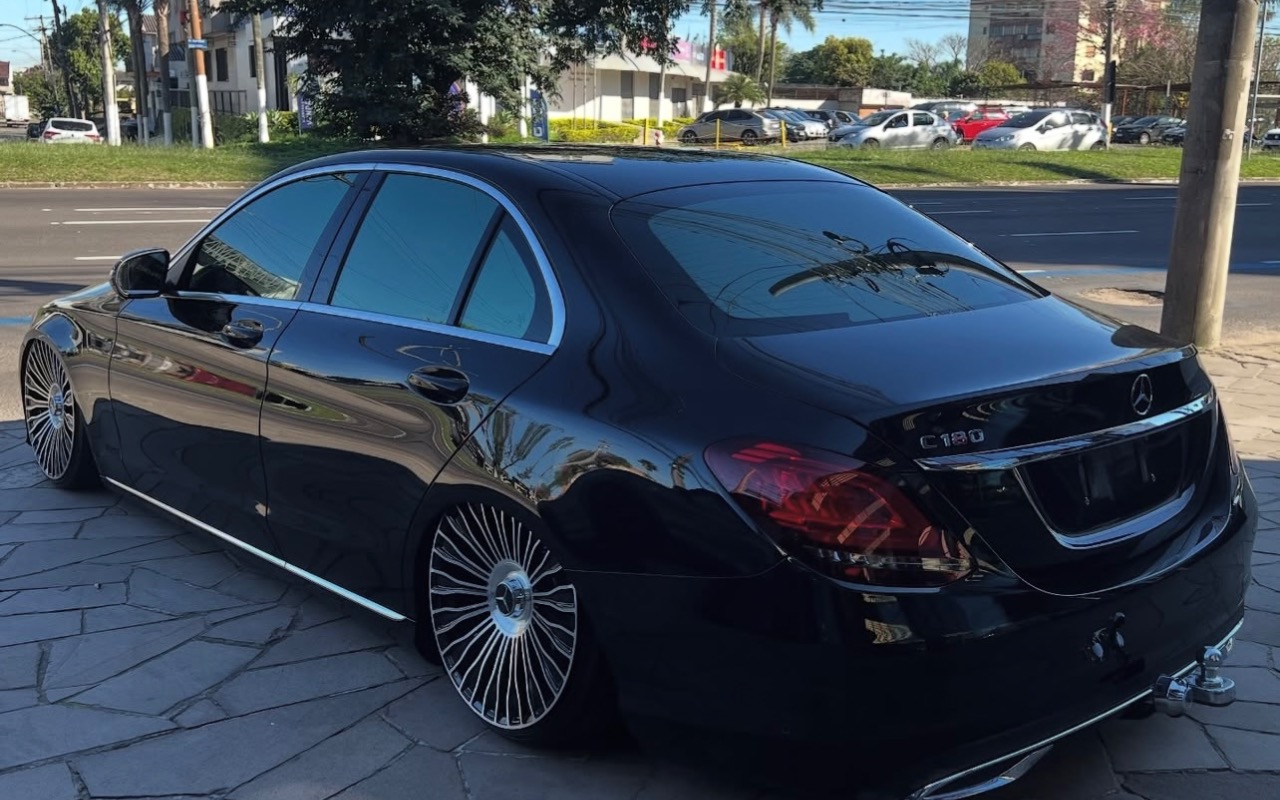 imagem-https://www.socarrao.com.br/sc-vehicle-images-prod/992645/1775738056775-SU1HXzk0NDUuanBlZw.jpeg