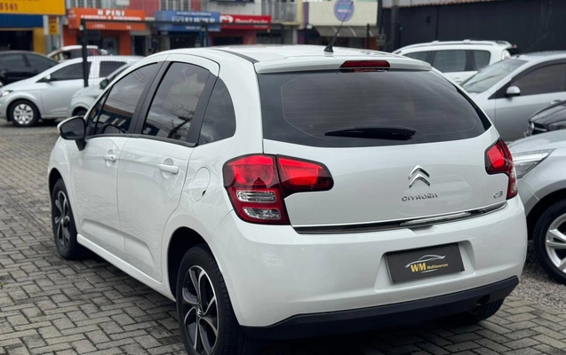 imagem-https://www.socarrao.com.br/sc-vehicle-images-prod/992667/1775738373027-V2hhdHNBcHAgSW1hZ2UgMjAyNi0wNC0wOCBhdCAxNy41NC40OCAoMikuanBlZw.jpeg