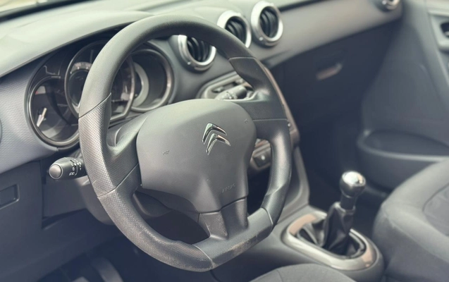 imagem-https://www.socarrao.com.br/sc-vehicle-images-prod/992667/1775738373275-V2hhdHNBcHAgSW1hZ2UgMjAyNi0wNC0wOCBhdCAxNy41NC40OSAoMykuanBlZw.jpeg