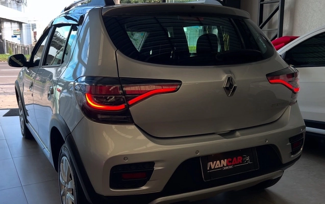 imagem-https://www.socarrao.com.br/sc-vehicle-images-prod/992738/1775739868637-NTI3NkRGNjYtREU4MC00QkVBLTgwODktQzRFMUYxNkMwQUI3X09yaWdpbmFsLmpwZWc.jpeg