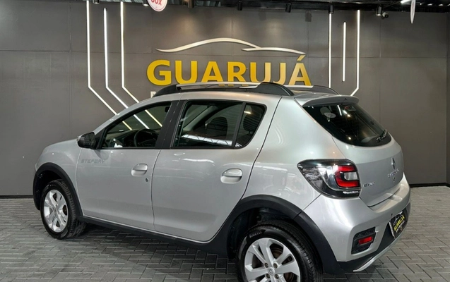 imagem-https://www.socarrao.com.br/sc-vehicle-images-prod/992868/1775741768250-Ni5qcGVn.jpeg