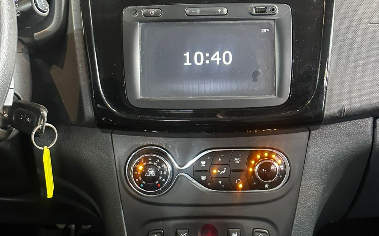 imagem-https://www.socarrao.com.br/sc-vehicle-images-prod/992868/1775741768486-OC5qcGVn.jpeg