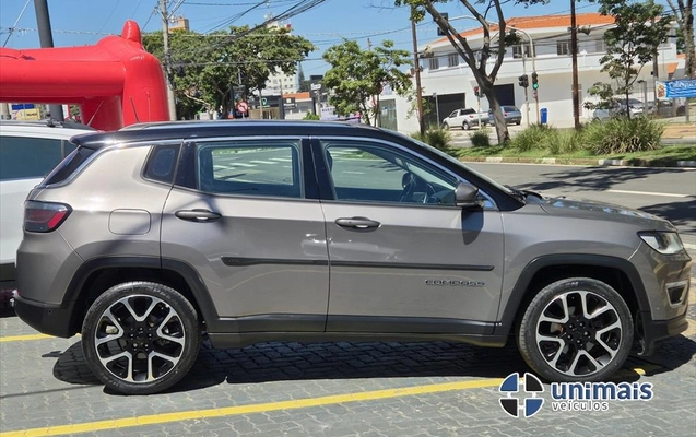 imagem-https://www.socarrao.com.br/sc-vehicle-images-prod/992951/1775743516992-3a4b7214-bc0c-4569-85cf-a7a7e20831c220260216170407.jpeg