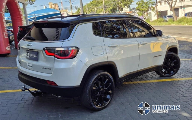 imagem-https://www.socarrao.com.br/sc-vehicle-images-prod/993186/1775747862752-adb4be77-aea1-4952-b520-68cddc52a2f620260317175001.jpeg