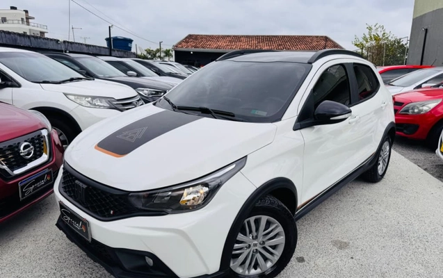 imagem-https://www.socarrao.com.br/sc-vehicle-images-prod/993528/1775755722479-V2hhdHNBcHAgSW1hZ2UgMjAyNi0wMy0xOCBhdCAxMS4xNi4yNyAoMSkuanBlZw.jpeg