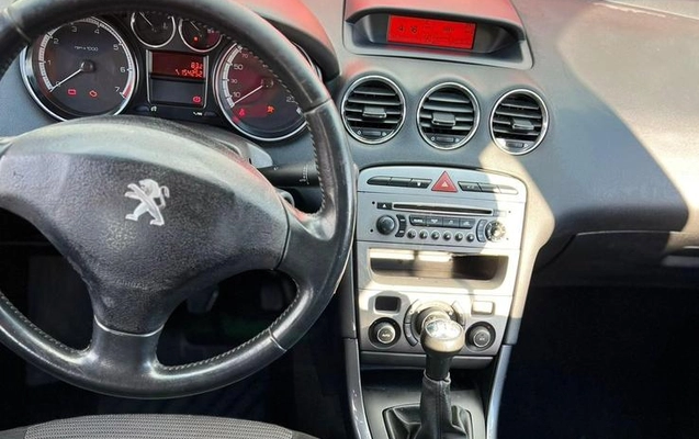 imagem-https://www.socarrao.com.br/sc-vehicle-images-prod/993620/1789567935137-7943442_11_B_2e66a373cf.jpeg