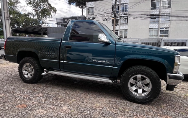 imagem-https://www.socarrao.com.br/sc-vehicle-images-prod/993655/1775758454409-SU1HXzY2ODMuanBlZw.jpeg