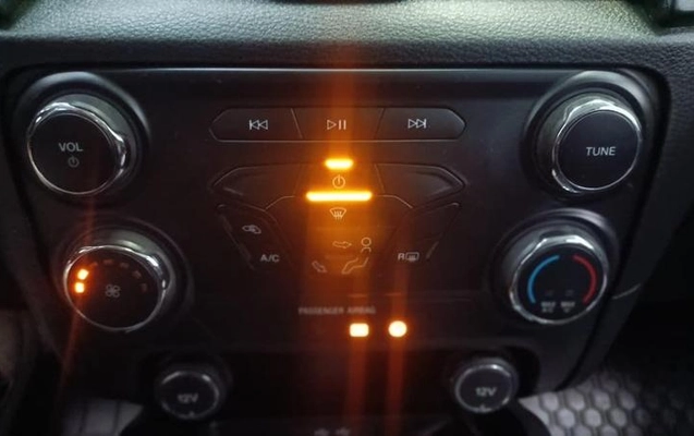 imagem-https://www.socarrao.com.br/sc-vehicle-images-prod/993729/1786211098655-7904832_3_B_8e114875cf.jpeg