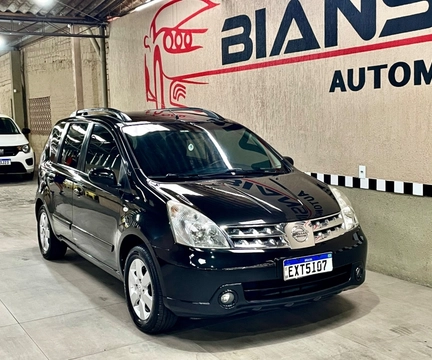 Nissan LIVINA 2012 Preto — foto 1 de 3