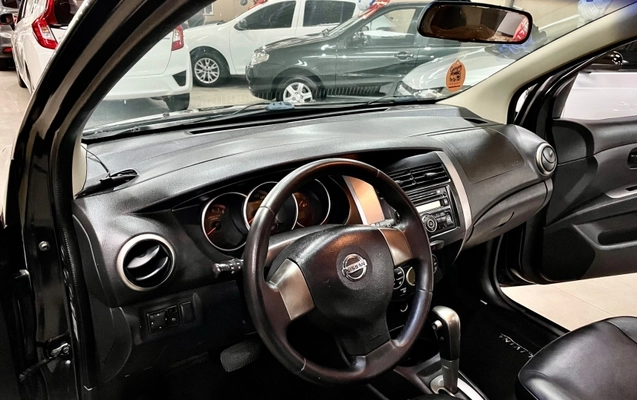 imagem-https://www.socarrao.com.br/sc-vehicle-images-prod/993809/1775761383688-2kyiqUUaw9Tuj5KOxvuK7zOEDobjQynS.jpg