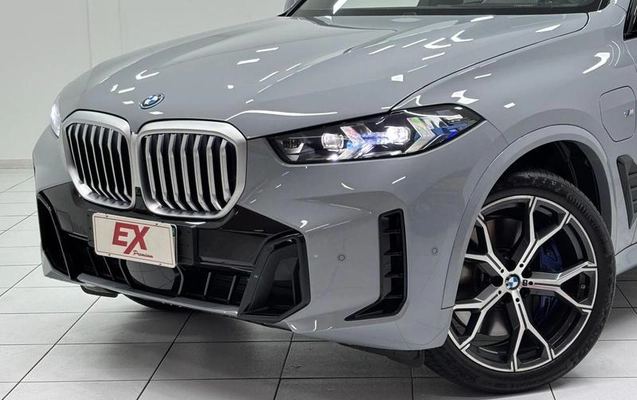 imagem-https://www.socarrao.com.br/sc-vehicle-images-prod/993938/1778011238266-7978400_15_B_774b4719ba.jpeg