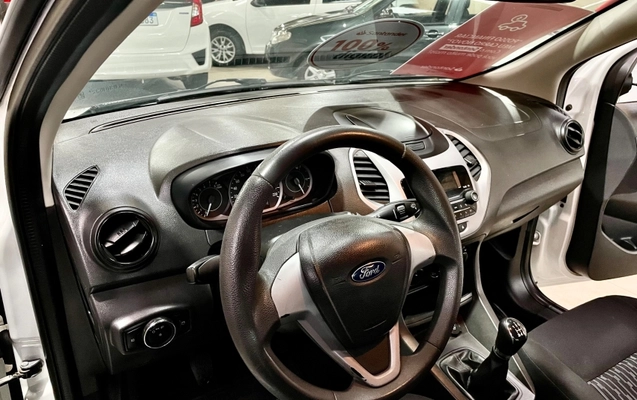 imagem-https://www.socarrao.com.br/sc-vehicle-images-prod/994053/1775765735280-gprWLC7QyKDkqPrGqVNMcVAL9Uq6BfLZ.jpg