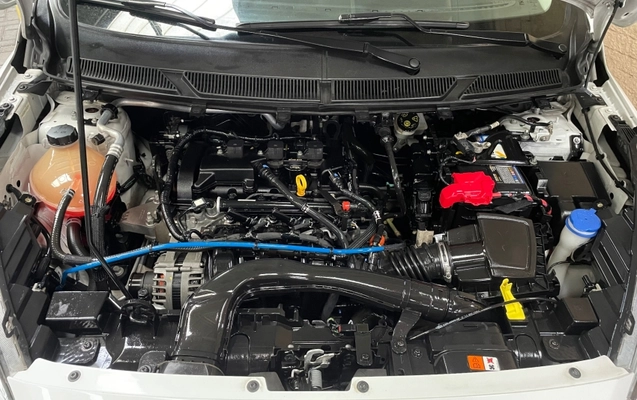 imagem-https://www.socarrao.com.br/sc-vehicle-images-prod/994053/1775765735288-hpYgRadtKQclPxbBdbwFlcW3bflqhCzn.jpg
