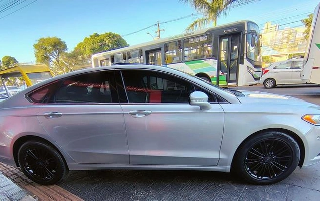 imagem-https://www.socarrao.com.br/sc-vehicle-images-prod/994082/1789646144559-7955615_6_B_bf284031d1.jpeg