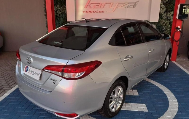 imagem-https://www.socarrao.com.br/sc-vehicle-images-prod/994531/1789499752986-7977155_10_B_5e6695d800.jpeg