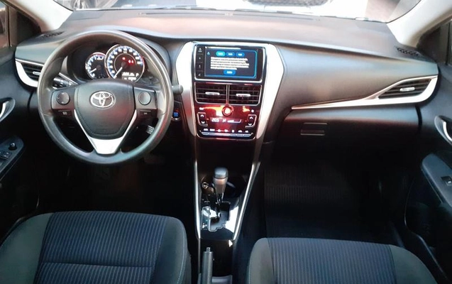 imagem-https://www.socarrao.com.br/sc-vehicle-images-prod/994531/1789499752994-7977155_3_B_b4432e8b11.jpeg